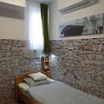 Kid Familia Panzio B&B
