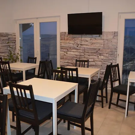 Bed & Breakfast Kid Familia Panzio
