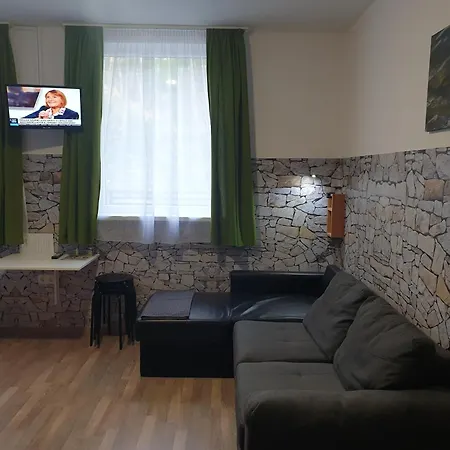 Kid Familia Panzio Bed & Breakfast 3*